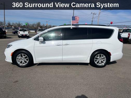 2022 Chrysler Pacifica Touring L