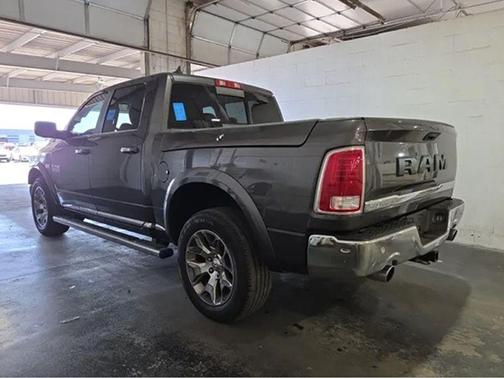 2017 RAM 1500 Limited Crew Cab 4x2 5'7' Box