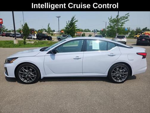 2024 Nissan Altima SR VC-Turbo FWD