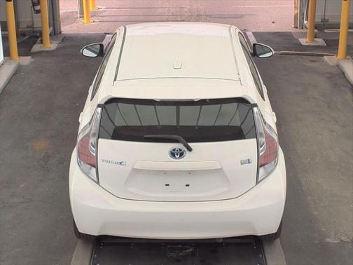 2016 Toyota Prius c Two
