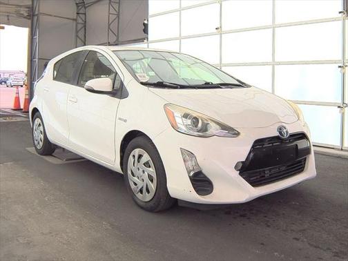 2016 Toyota Prius c Two