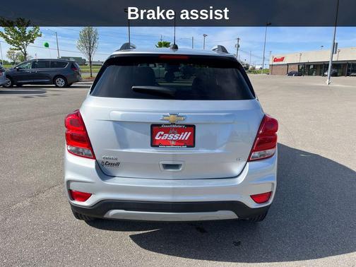 Silver Ice Metallic 2020 Chevrolet Trax LT