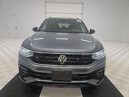 2024 Volkswagen Tiguan 2.0T SE R-Line Black 4MOTION