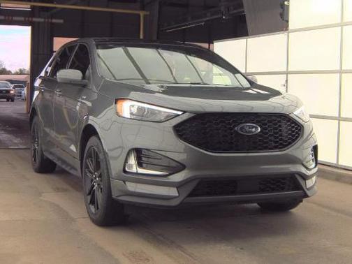 Carbonized Gray Metallic 2024 Ford Edge ST Line