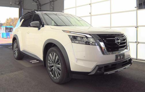 2024 Nissan Pathfinder SL 4WD