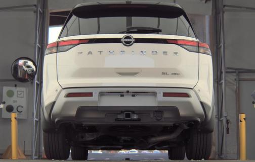 2024 Nissan Pathfinder SL 4WD