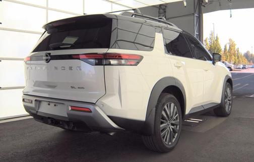 2024 Nissan Pathfinder SL 4WD