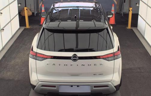 2024 Nissan Pathfinder SL 4WD
