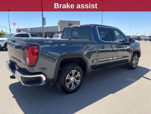 Sky 2021 GMC Sierra 1500 SLE