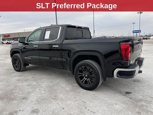 2022 GMC Sierra 1500 SLT