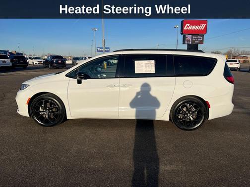 2025 Chrysler Pacifica Limited