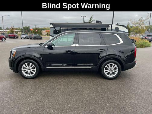 2022 Kia Telluride LX
