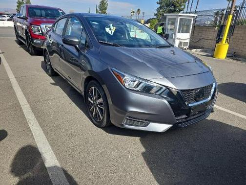 2020 Nissan Versa 1.6 SV