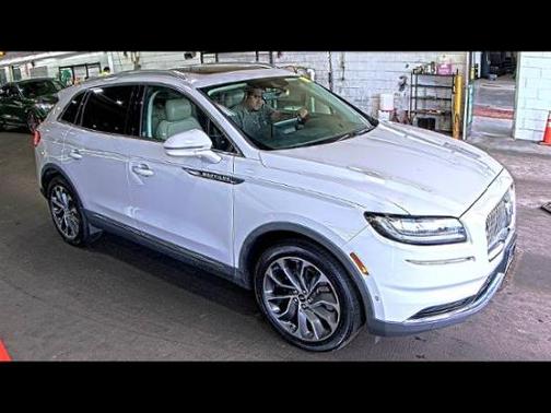 Pearl Metallic 2023 Lincoln Nautilus Reserve