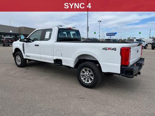 Oxford White 2023 Ford F-250 XL