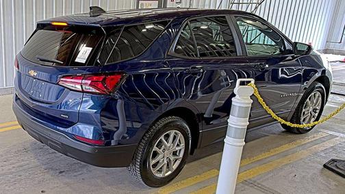 2023 Chevrolet Equinox LS
