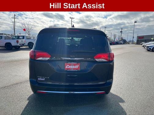 2017 Chrysler Pacifica Touring-L