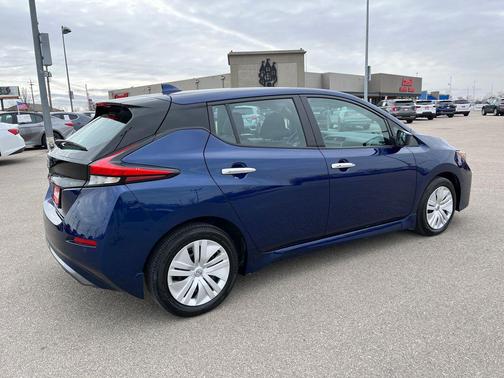 2025 Nissan Leaf S