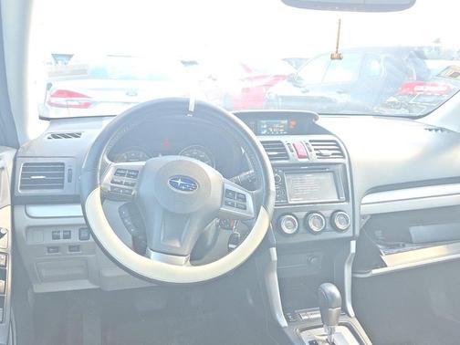 Satin White Pearl 2015 Subaru Forester 2.5i Limited