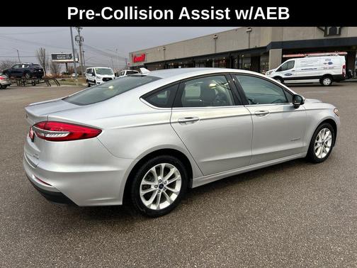 2019 Ford Fusion Hybrid SE