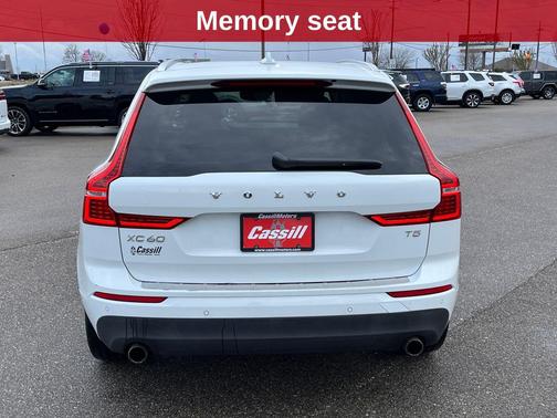 White 2019 Volvo XC60 T5 Momentum