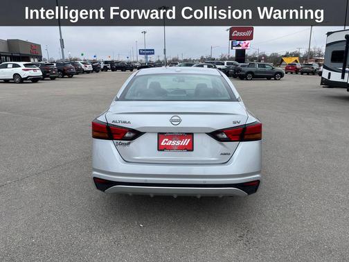 Brilliant Silver Metallic 2024 Nissan Altima 2.5 SV