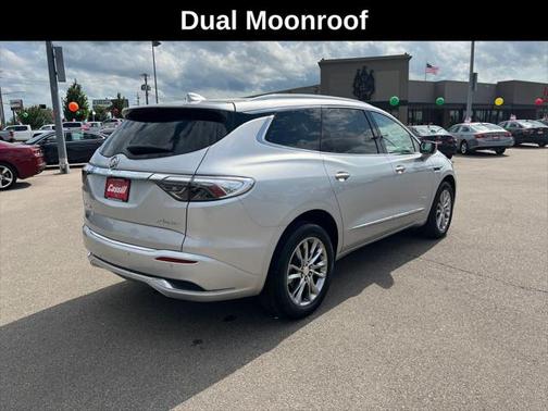 2022 Buick Enclave FWD Avenir