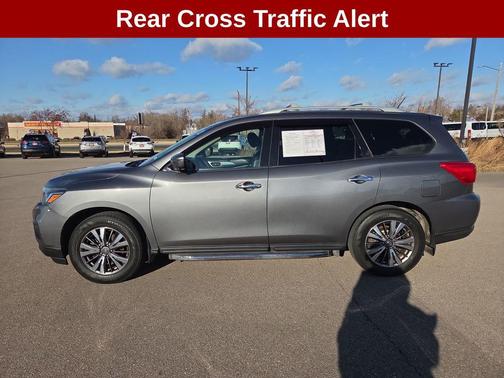 2018 Nissan Pathfinder SL