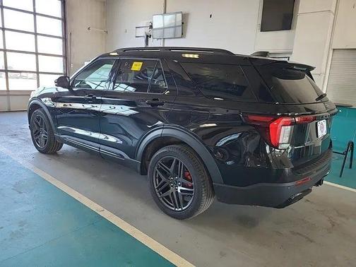 Black Metallic 2025 Ford Explorer ST-Line