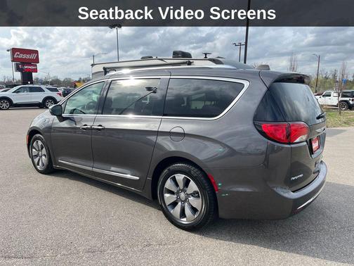 Granite Crystal Metallic Clearcoat 2020 Chrysler Pacifica Hybrid Limited