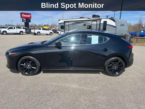 2022 Mazda Mazda3 FWD w/Premium Package