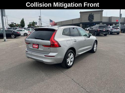 2022 Volvo XC60 Momentum