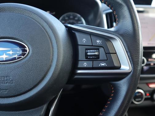 Photo 4 of 26 of 2018 Subaru Crosstrek 2.0i Limited