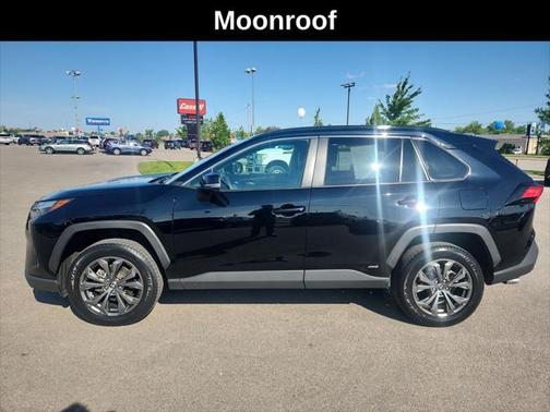2022 Toyota RAV4 Hybrid XLE Premium