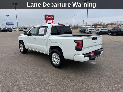 2024 Nissan Frontier SV