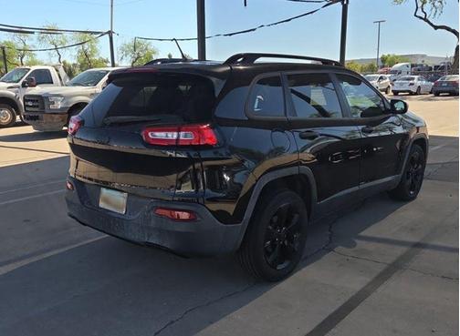 Diamond Black Crystal Pearlcoat 2017 Jeep Cherokee Sport