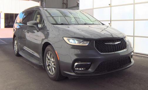 2021 Chrysler Pacifica Touring