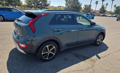 2023 Kia Niro EX