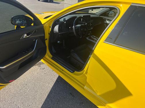 Sunset Yellow 2018 Kia Stinger GT