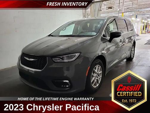 2023 Chrysler Pacifica Touring L