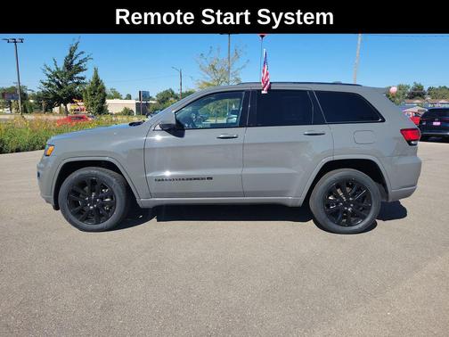 2022 Jeep Grand Cherokee Altitude