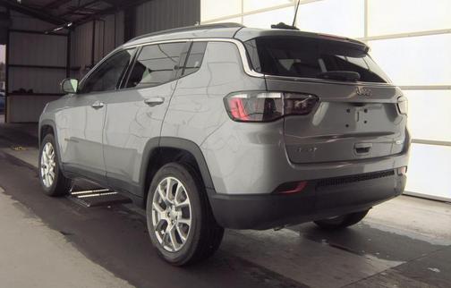 2024 Jeep Compass Latitude Lux