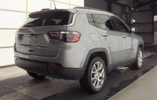 2024 Jeep Compass Latitude Lux