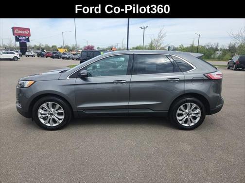 2023 Ford Edge Titanium