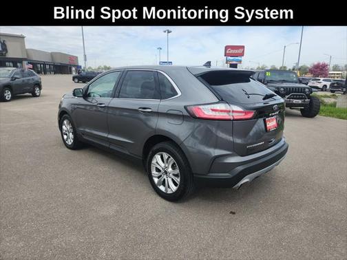 2023 Ford Edge Titanium