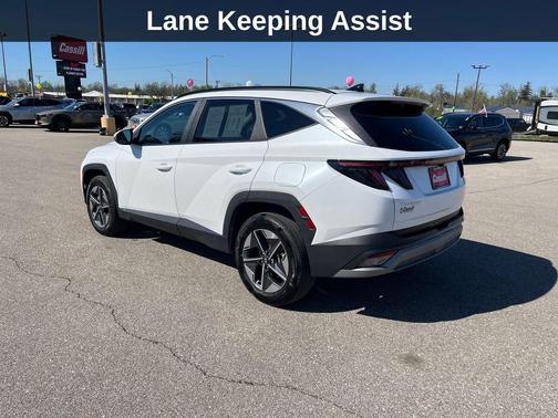 Serenity White Pearl 2025 Hyundai TUCSON SEL Convenience