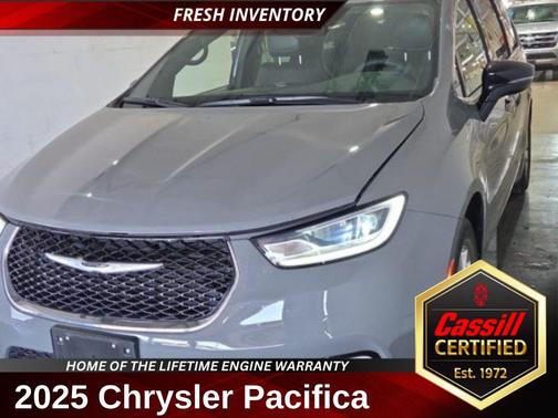 Ceramic Gray Clearcoat 2025 Chrysler Pacifica L