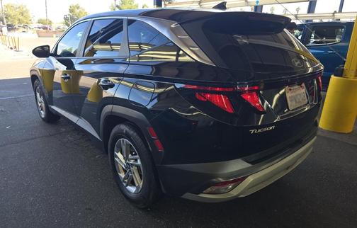 2025 Hyundai TUCSON SE