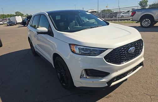 Star White Metallic Tri-Coat 2023 Ford Edge ST