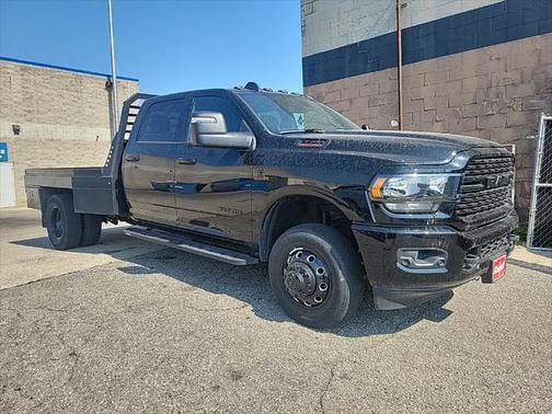 2024 RAM 3500 Big Horn Crew Cab 4x4 8' Box